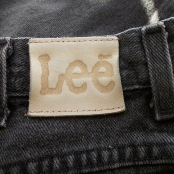 Vintage Lee Distressed Black Hi Rise Mom Jeans Straight Leg Size 31 - Picture 3 of 3